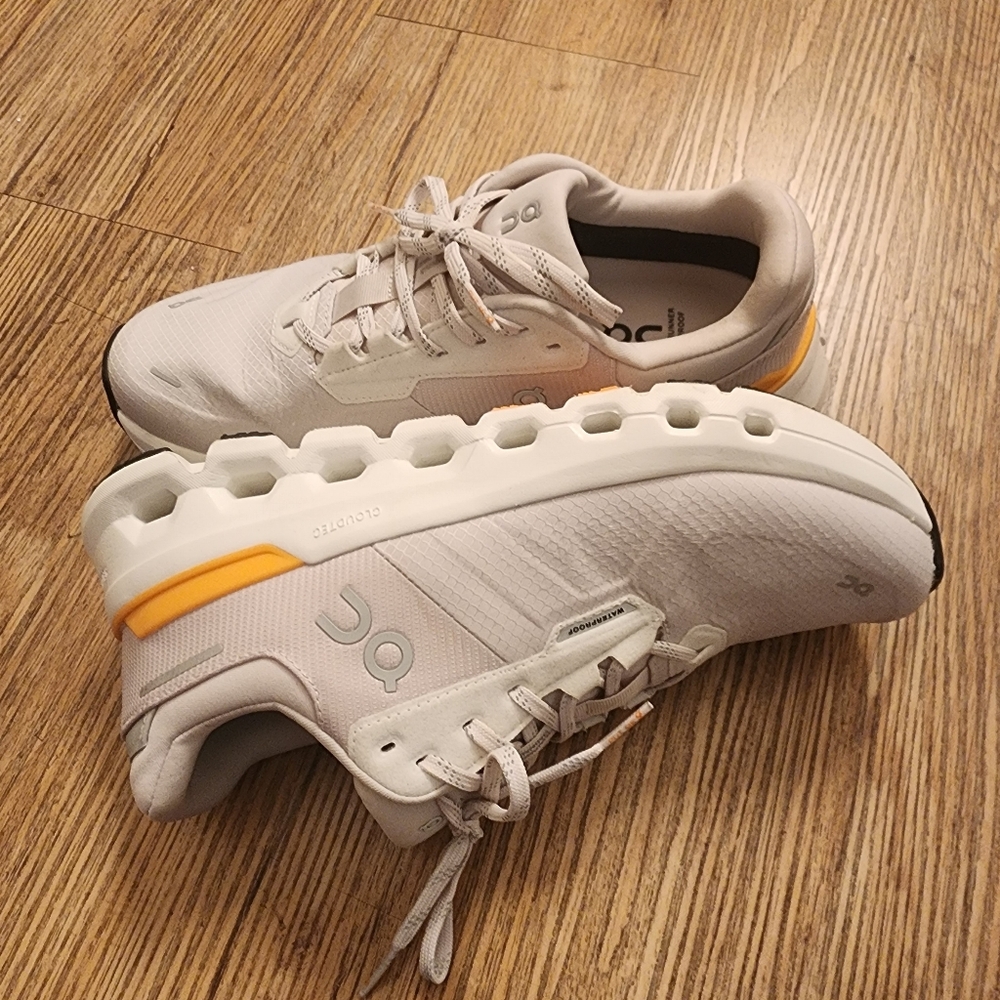 Size. 7.5 Cloudrunner. 2. Women's Waterprof - Picture 7 of 10